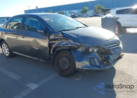 2013 Toyota Corolla Le z USA, uszkodzony, nr VIN 2T1BU4EE2DC004524